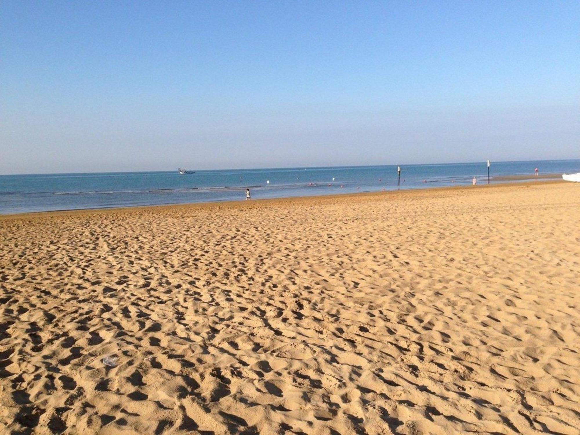 Warm And Bright In Near The Sea * Bibione