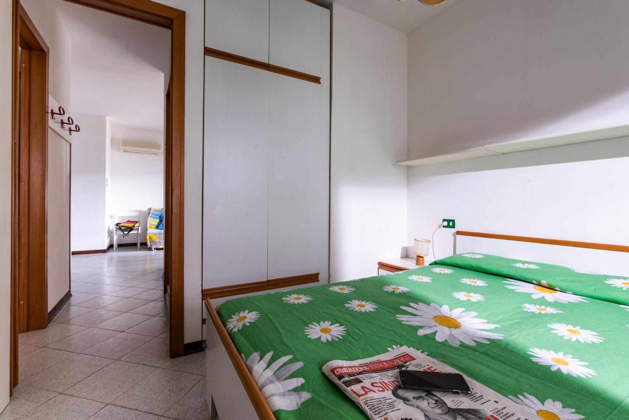 Warm And Bright In Near The Sea Apartment